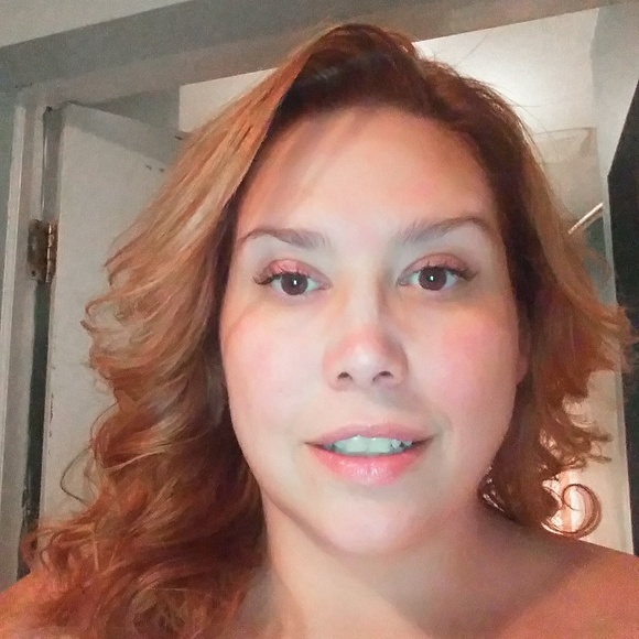 Meet your Posher, Jennifer - Picture 1 of 1